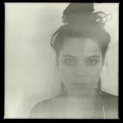 SoKo, "No More Home, No More Love"