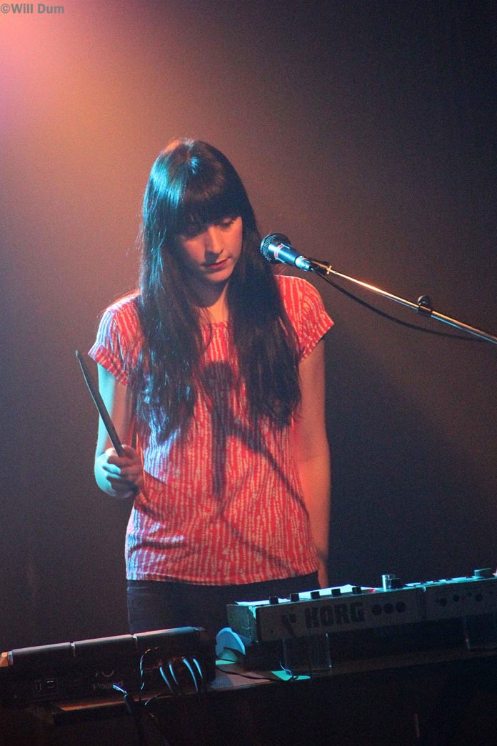 L'electro-pop prudente et enchanteresse des trois sirènes d'Au Revoir Simone fait briller la Lune...