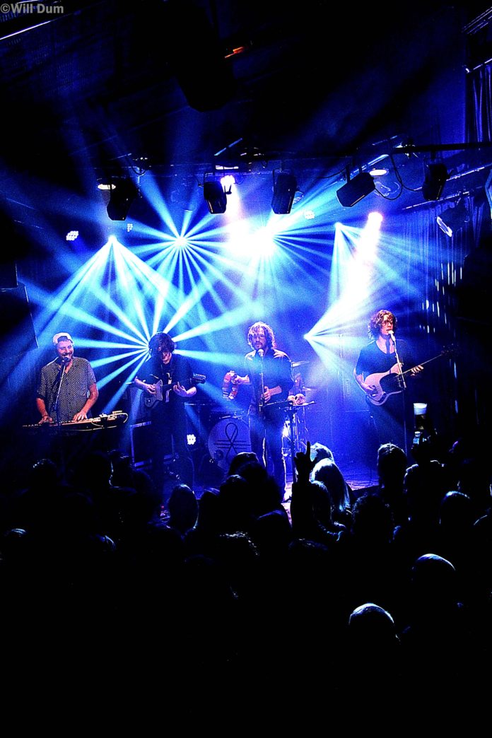 Temps fort dédié à la pop déviante, à la Lune des Pirates, avec Kid Wise puis Natas Loves You...