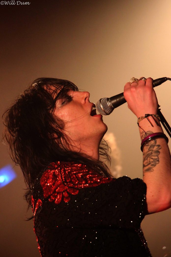 The Struts déchaînent la jeunesse isarienne...