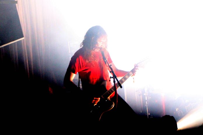Soirée dédiée au rock bruitiste, avec Buck Gooter et APTBS, à la Lune des Pirates...