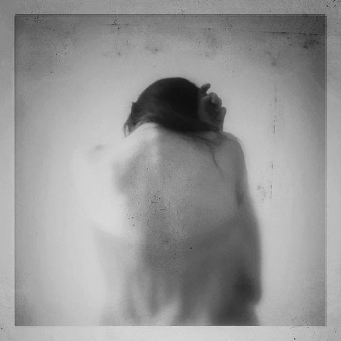 Kai Reznik - While The Town’s Sleeping_EP_Cover_Orchard